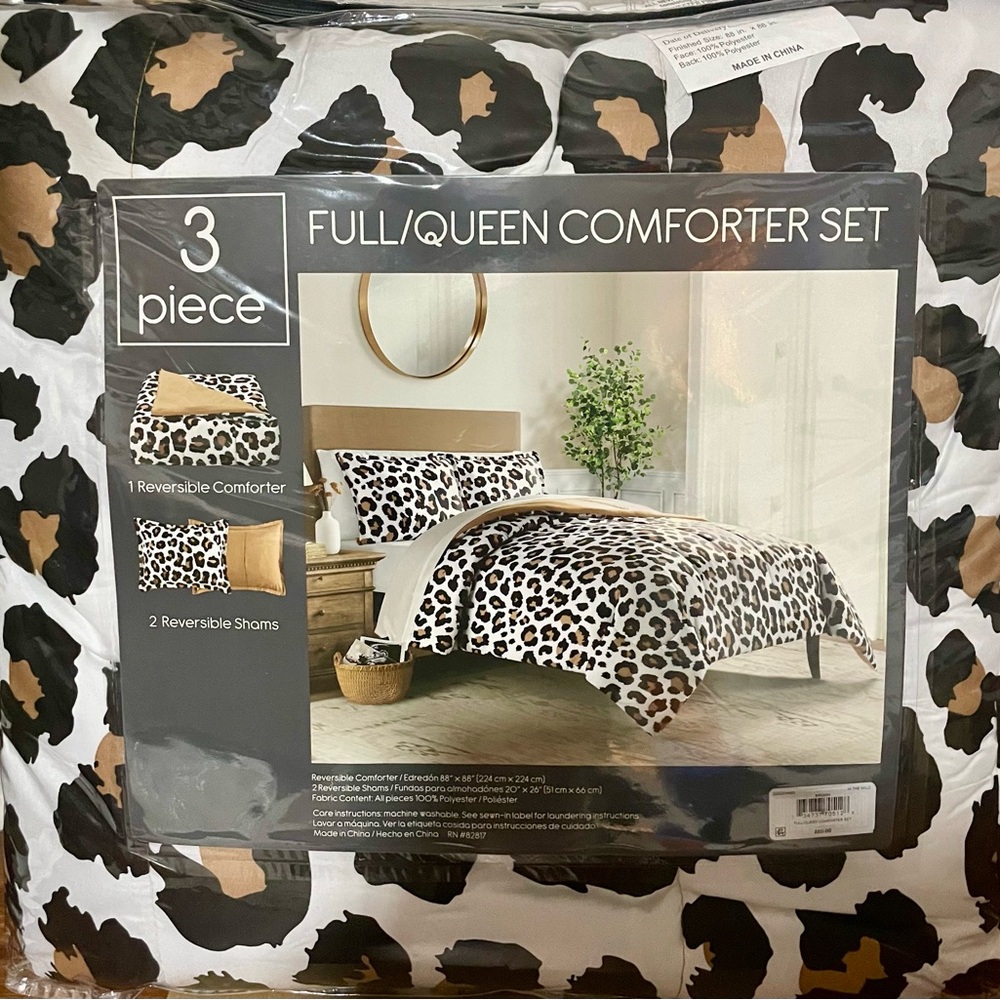 NEW Reversible Leopard Print Comforter Set - Black, Brown, White